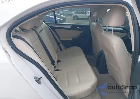 2013 Volkswagen Jetta 2.5L Se z USA, uszkodzony, nr VIN 3VWDP7AJ1DM277267